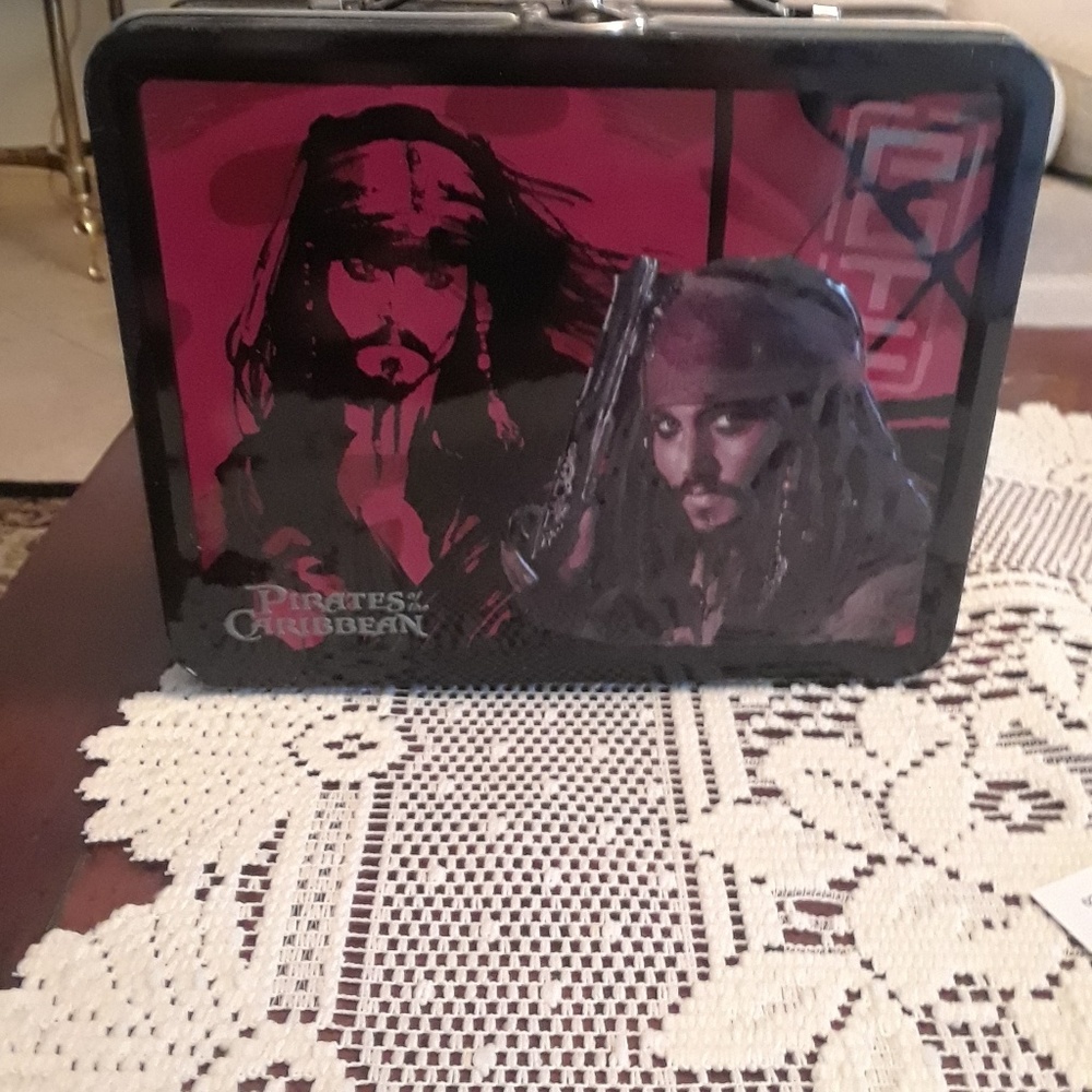 Tin Box  Pirates Of The Caribbean